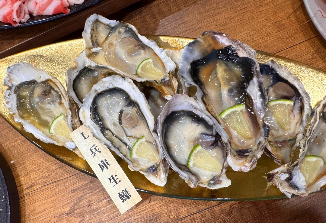 阿布潘水產|台中超狂海鮮市集,現撈龍蝦、生蠔、帝王蟹,中秋烤肉一站買齊! @猴屁的異想世界 阿布潘水產|台中超狂海鮮市集,現撈龍蝦、生蠔、帝王蟹,中秋烤肉一站買齊! @猴屁的異想世界