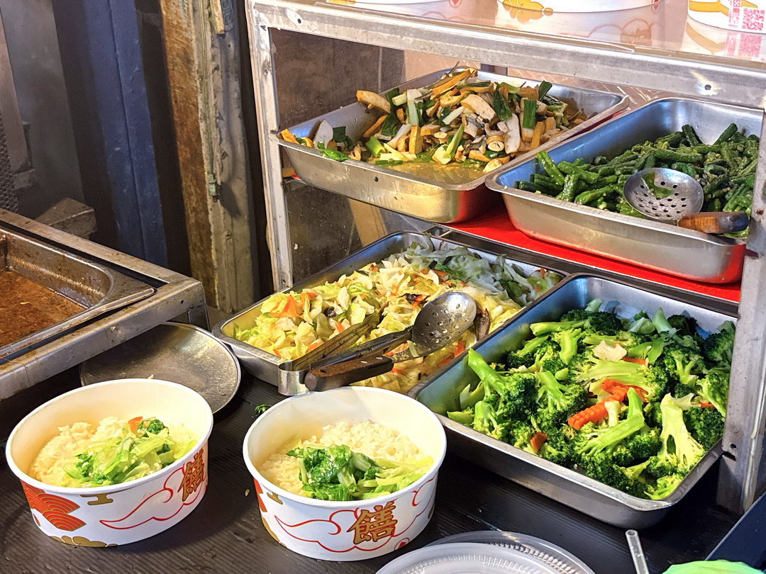 曉迪筒仔米糕|南機場夜市超人氣排隊美食,必吃筒仔米糕、魯肉飯、魯爌肉便當! @猴屁的異想世界 曉迪筒仔米糕|南機場夜市超人氣排隊美食,必吃筒仔米糕、魯肉飯、魯爌肉便當! @猴屁的異想世界