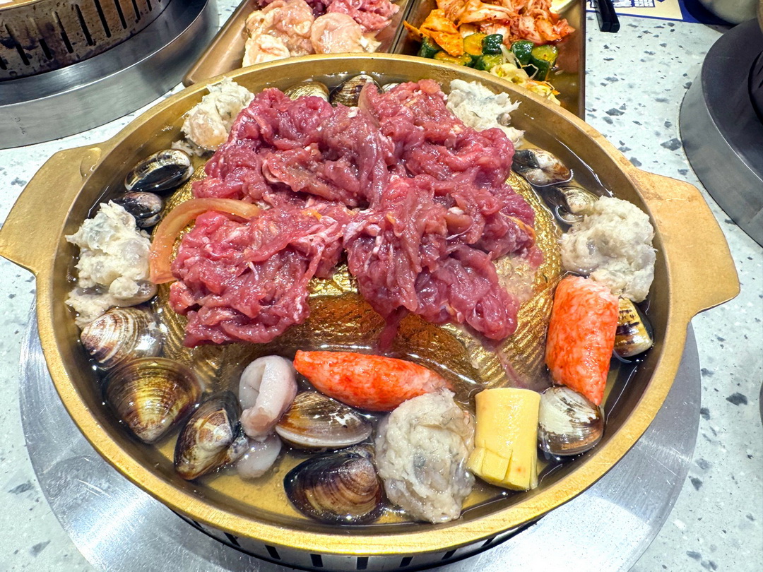【朴庶銅盤烤肉台中文心店】韓式銅盤烤肉吃到飽488元起,肉品海鮮韓式小菜無限供應 @猴屁的異想世界 【朴庶銅盤烤肉台中文心店】韓式銅盤烤肉吃到飽488元起,肉品海鮮韓式小菜無限供應 @猴屁的異想世界