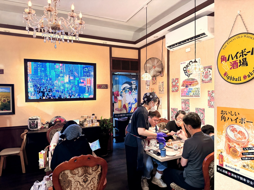 友鐵廣島燒專門店|台中日式廣島燒推薦,現點現做鐵板料理,明太子廣島燒超邪惡! @猴屁的異想世界 友鐵廣島燒專門店|台中日式廣島燒推薦,現點現做鐵板料理,明太子廣島燒超邪惡! @猴屁的異想世界