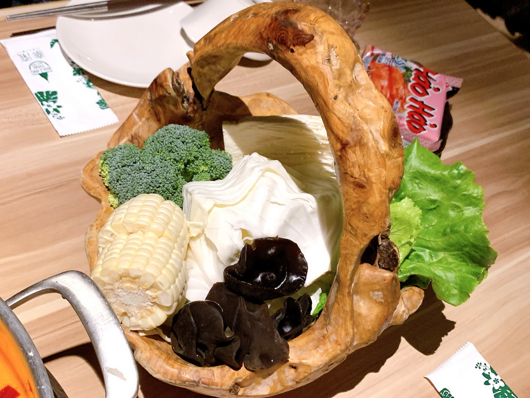 【台北火鍋推薦】泰滾 Rolling Thai 南京店,泰式酸辣鍋、椰奶鍋必吃,聚餐慶生好選擇 @猴屁的異想世界 【台北火鍋推薦】泰滾 Rolling Thai 南京店,泰式酸辣鍋、椰奶鍋必吃,聚餐慶生好選擇 @猴屁的異想世界