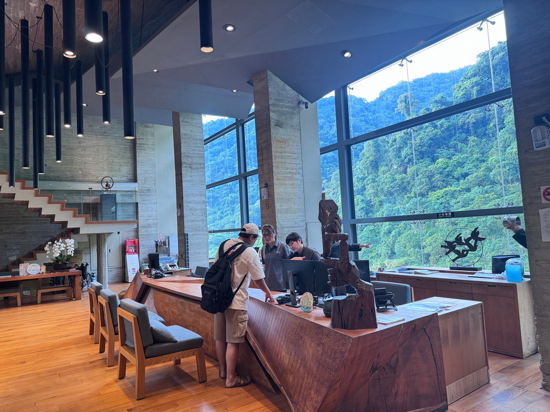 苗栗住宿|泰安觀止溫泉會館,一泊二食享受山林美景,溫泉、泳池、豪華Buffet全包! @猴屁的異想世界 苗栗住宿|泰安觀止溫泉會館,一泊二食享受山林美景,溫泉、泳池、豪華Buffet全包! @猴屁的異想世界