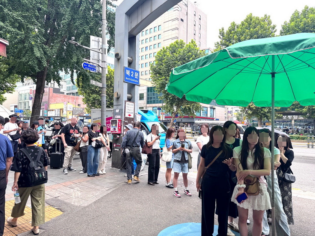 首爾廣藏市場必吃|糯米麻花捲推薦,韓國超人氣排隊甜點只要1000韓幣 @猴屁的異想世界 首爾廣藏市場必吃|糯米麻花捲推薦,韓國超人氣排隊甜點只要1000韓幣 @猴屁的異想世界