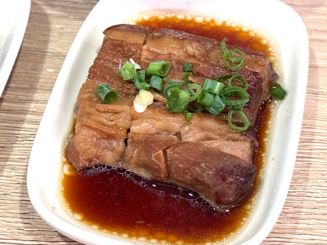 【弘記肉燥飯舖】高雄必吃米其林必比登推薦,連續4年上榜的超人氣肉燥飯! @猴屁的異想世界 【弘記肉燥飯舖】高雄必吃米其林必比登推薦,連續4年上榜的超人氣肉燥飯! @猴屁的異想世界