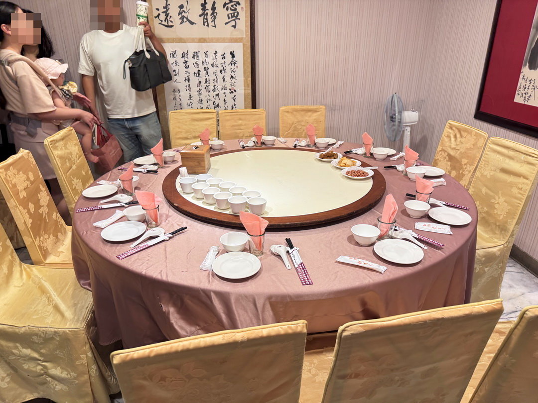 北平采芝樓|台北信義區合菜推薦,片皮鴨必吃,多人聚餐桌菜7000元分享,有包廂! @猴屁的異想世界 北平采芝樓|台北信義區合菜推薦,片皮鴨必吃,多人聚餐桌菜7000元分享,有包廂! @猴屁的異想世界