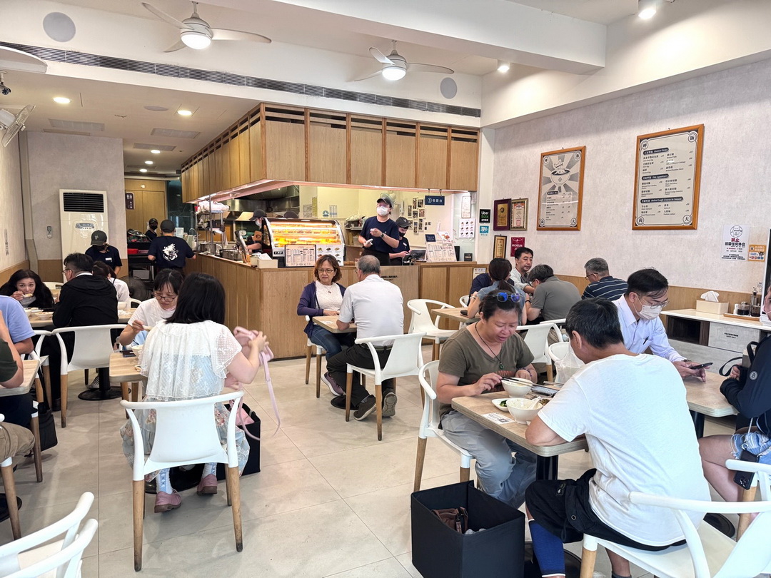 【弘記肉燥飯舖】高雄必吃米其林必比登推薦,連續4年上榜的超人氣肉燥飯! @猴屁的異想世界 【弘記肉燥飯舖】高雄必吃米其林必比登推薦,連續4年上榜的超人氣肉燥飯! @猴屁的異想世界