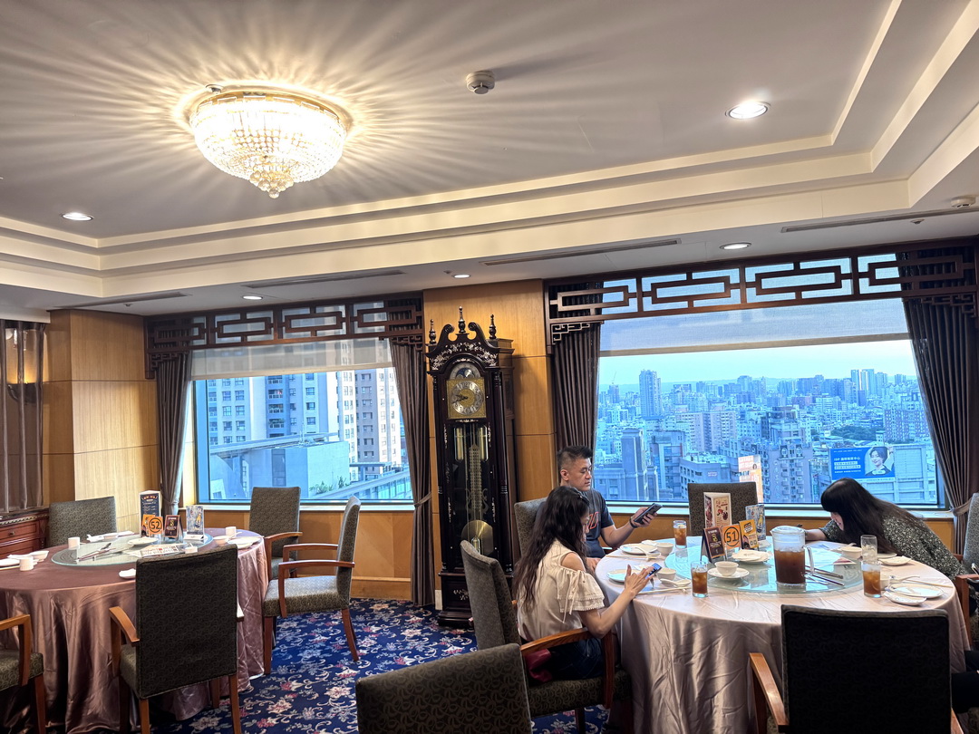 【台中金典酒店金園中餐廳】港式吃到飽推薦,粵菜港點現點現做,片皮鴨、蝦球、燒賣一次滿足 @猴屁的異想世界 【台中金典酒店金園中餐廳】港式吃到飽推薦,粵菜港點現點現做,片皮鴨、蝦球、燒賣一次滿足 @猴屁的異想世界