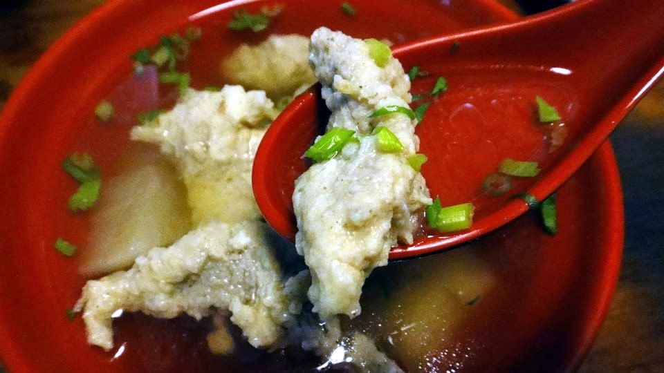 楊家雞捲|菁桐老街平溪線人氣美食,Super Junior也來取景!雞捲超特別,還有魯肉飯與肉羹湯 @猴屁的異想世界 楊家雞捲|菁桐老街平溪線人氣美食,Super Junior也來取景!雞捲超特別,還有魯肉飯與肉羹湯 @猴屁的異想世界