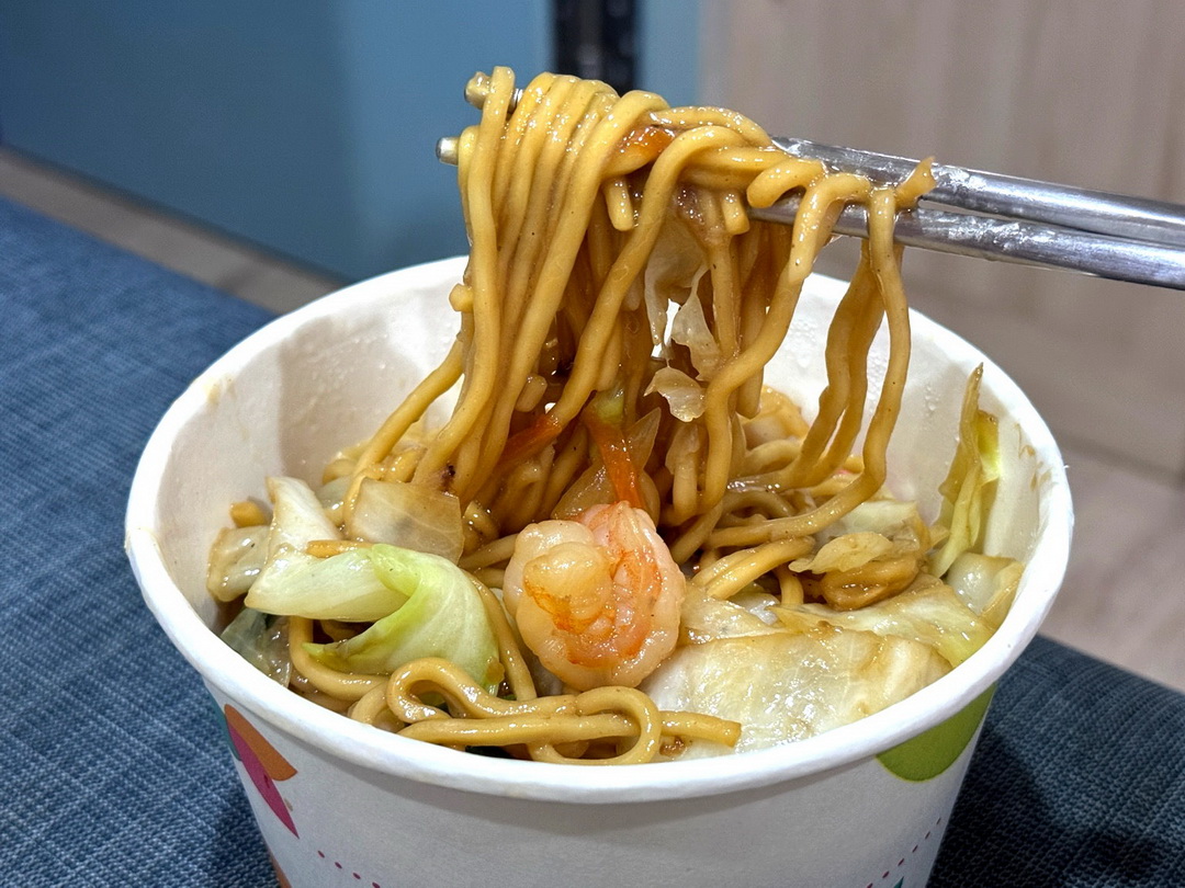 【京采小館】台中青海路平價熱炒推薦，手工湯包超多汁，炒飯炒麵份量大又好吃 @猴屁的異想世界