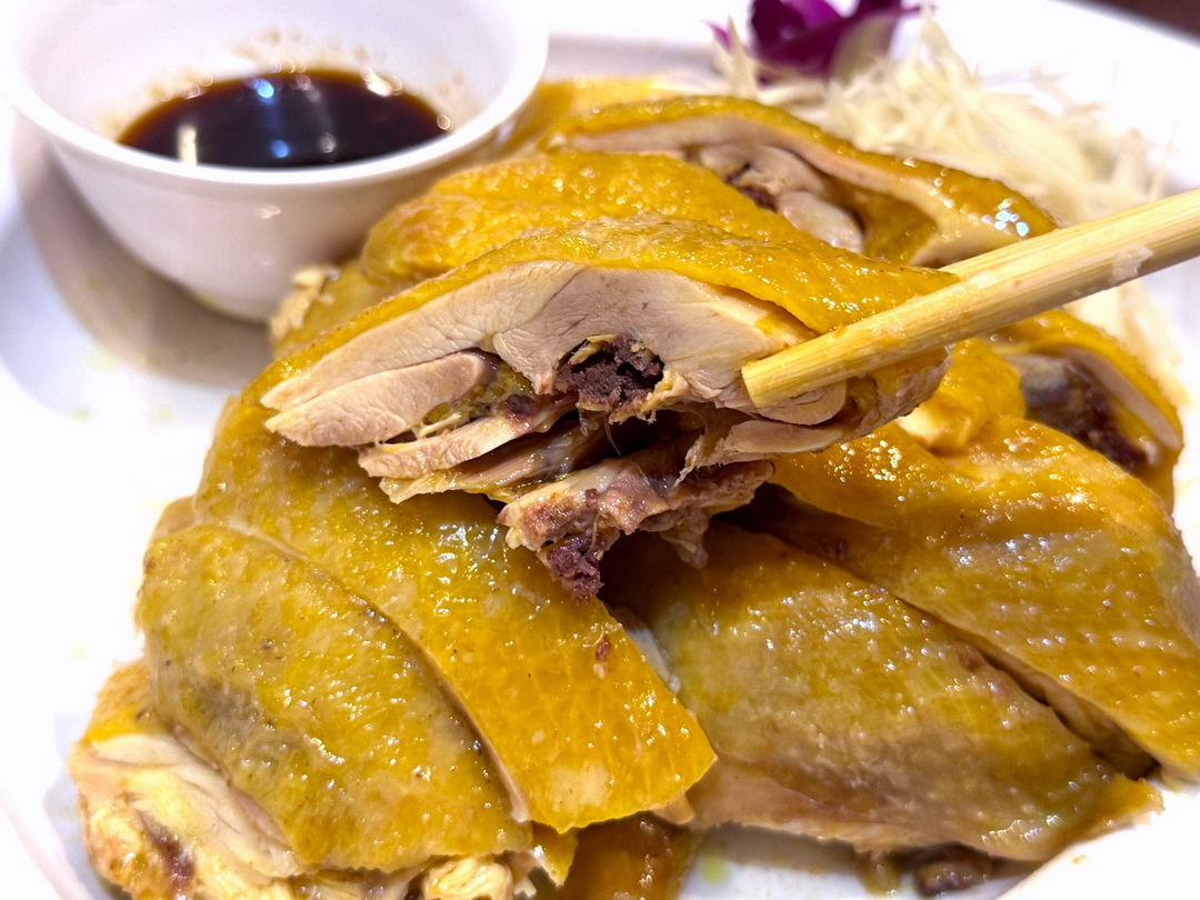 【古早厝深坑麻辣臭豆腐】深坑老街三冠王推薦,麻辣臭豆腐湯濃豆腐臭、炸臭豆腐外酥內嫩 @猴屁的異想世界 【古早厝深坑麻辣臭豆腐】深坑老街三冠王推薦,麻辣臭豆腐湯濃豆腐臭、炸臭豆腐外酥內嫩 @猴屁的異想世界