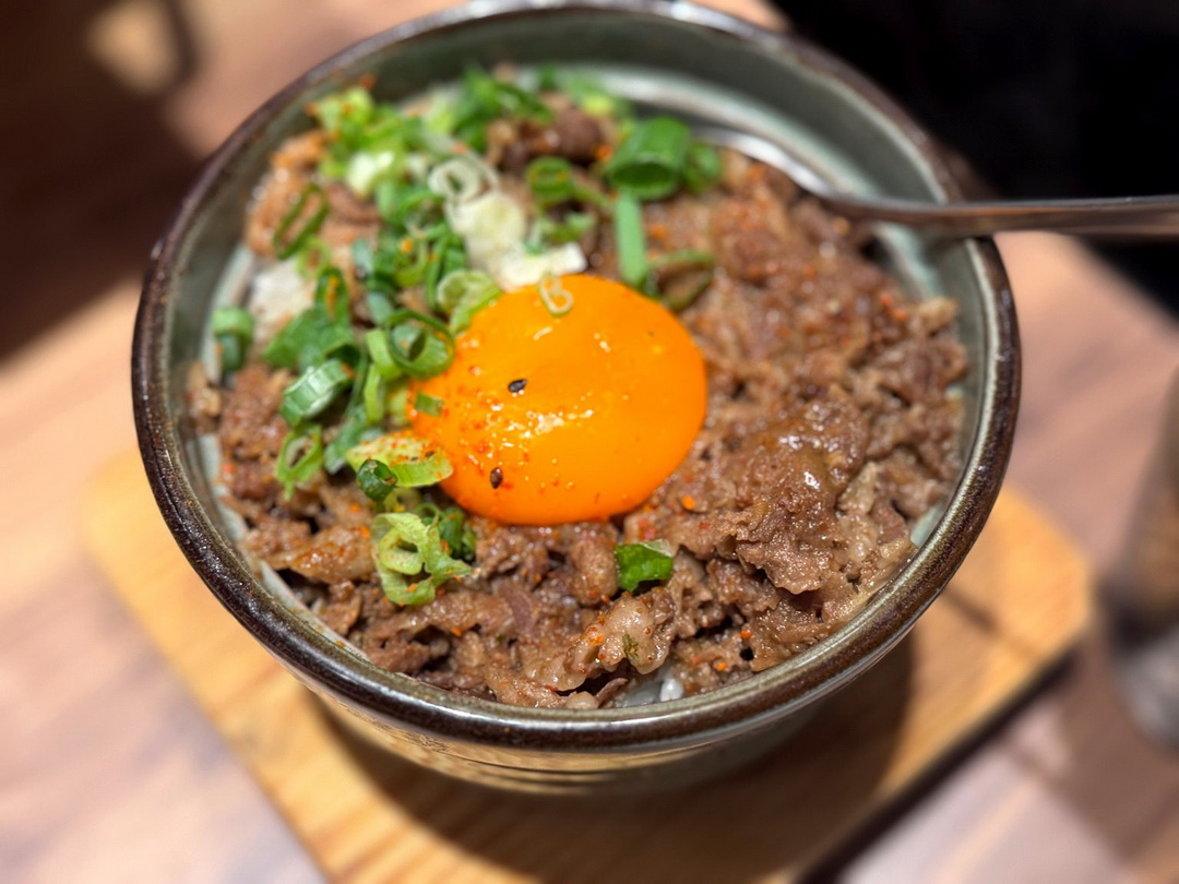 十二段鍋物堂逢甲店|台中深夜火鍋推薦,自助吧吃到飽,當月壽星送大盤肉開到凌晨4點 @猴屁的異想世界 十二段鍋物堂逢甲店|台中深夜火鍋推薦,自助吧吃到飽,當月壽星送大盤肉開到凌晨4點 @猴屁的異想世界