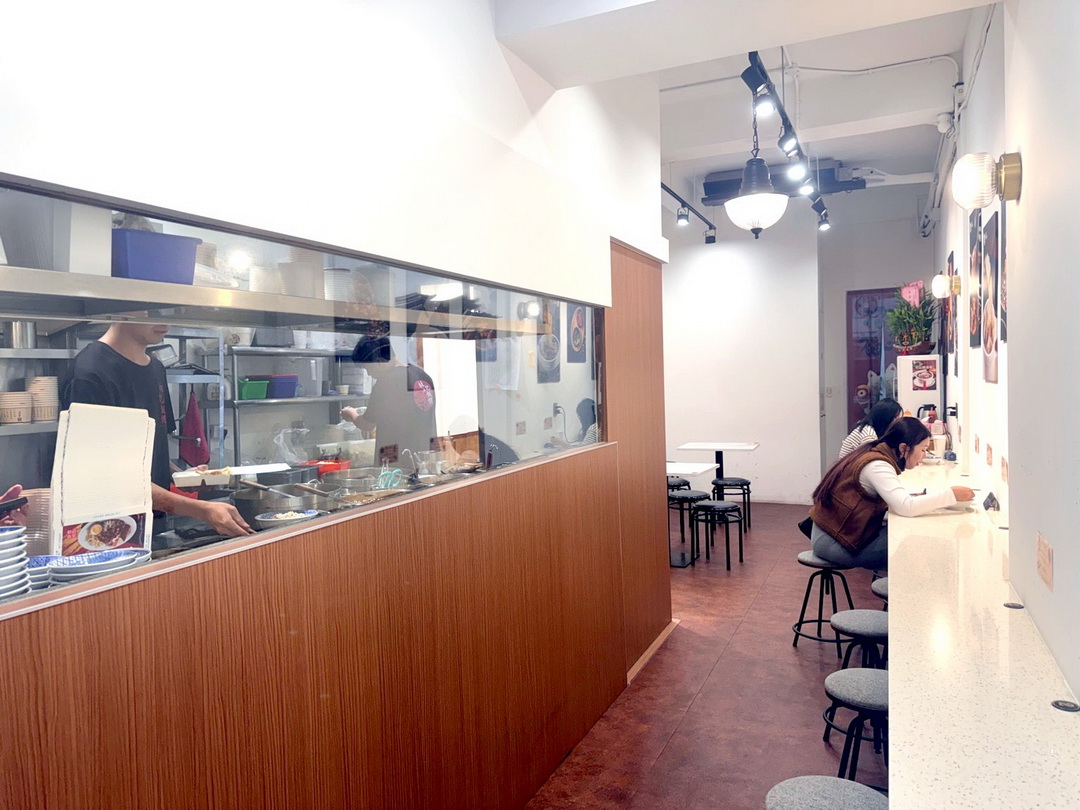 林記飯館西屯青海店|台中滷肉飯推薦!都是肥肉油油亮亮,還有多款便當選擇! @猴屁的異想世界 林記飯館西屯青海店|台中滷肉飯推薦!都是肥肉油油亮亮,還有多款便當選擇! @猴屁的異想世界