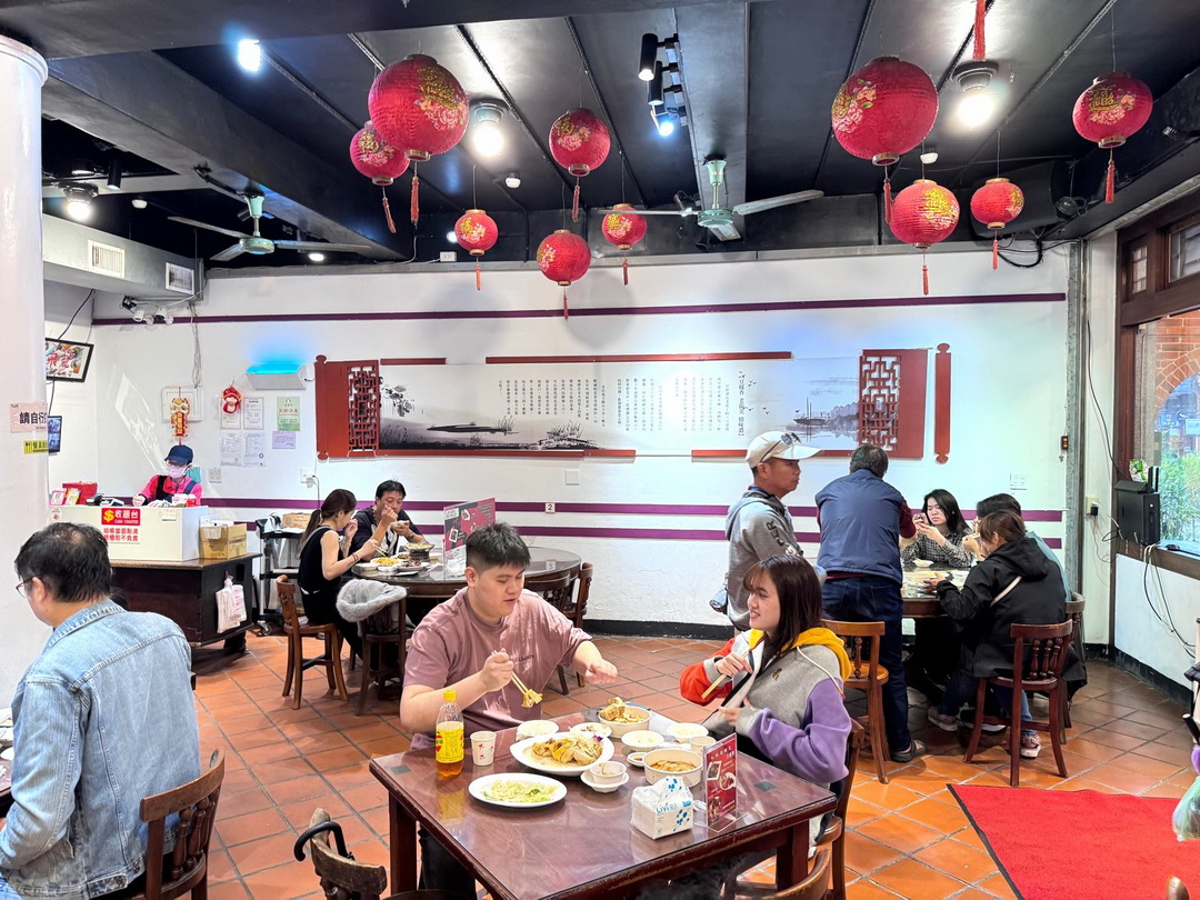【古早厝深坑麻辣臭豆腐】深坑老街三冠王推薦,麻辣臭豆腐湯濃豆腐臭、炸臭豆腐外酥內嫩 @猴屁的異想世界 【古早厝深坑麻辣臭豆腐】深坑老街三冠王推薦,麻辣臭豆腐湯濃豆腐臭、炸臭豆腐外酥內嫩 @猴屁的異想世界
