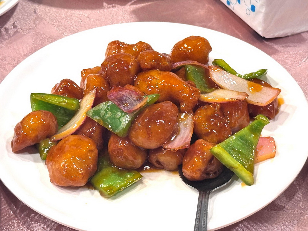【小魏川菜餐館】台北道地川菜老字號推薦！家庭聚餐、公司聚會包廂餐廳首選，台北車站美食 @猴屁的異想世界