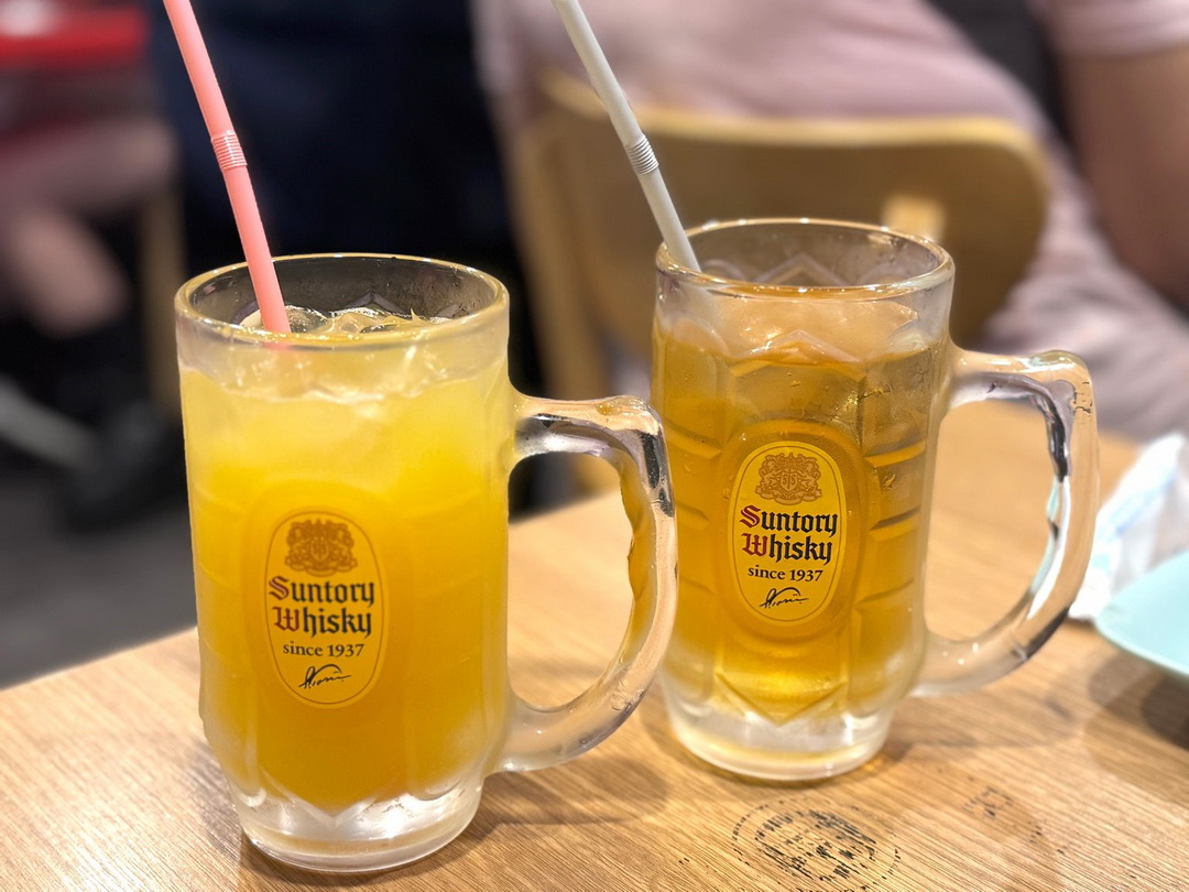 PURADAK CHICKEN明洞店｜IU代言韓國炸雞名店！三種口味一次滿足，明洞必吃宵夜推薦！ @猴屁的異想世界