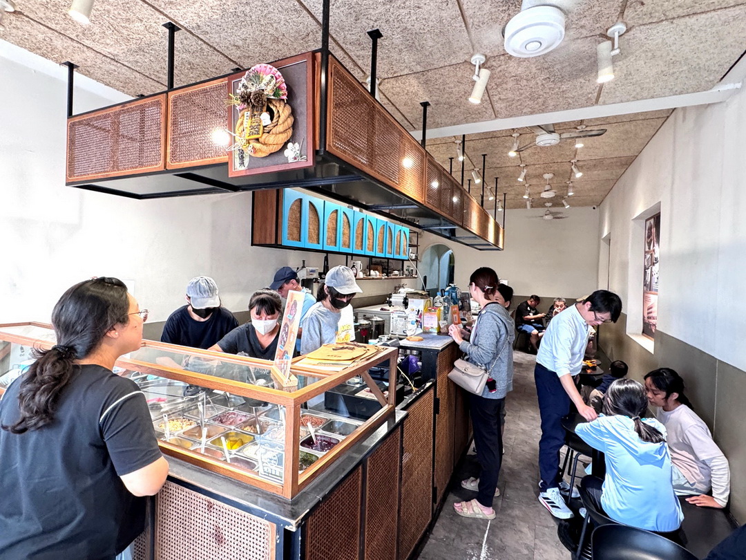 嘉良冰鎮旗艦總店|台中太平超人氣剉冰老店!冬天燒仙草超暖胃、夏天雪花冰一定要吃! @猴屁的異想世界 嘉良冰鎮旗艦總店|台中太平超人氣剉冰老店!冬天燒仙草超暖胃、夏天雪花冰一定要吃! @猴屁的異想世界