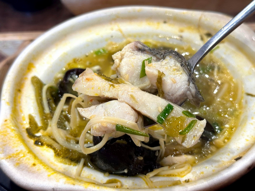 津禾砂鍋｜台中河南路美食推薦，必吃酸菜魚砂鍋、麻辣嫩牛，現點現煮熱騰騰 @猴屁的異想世界
