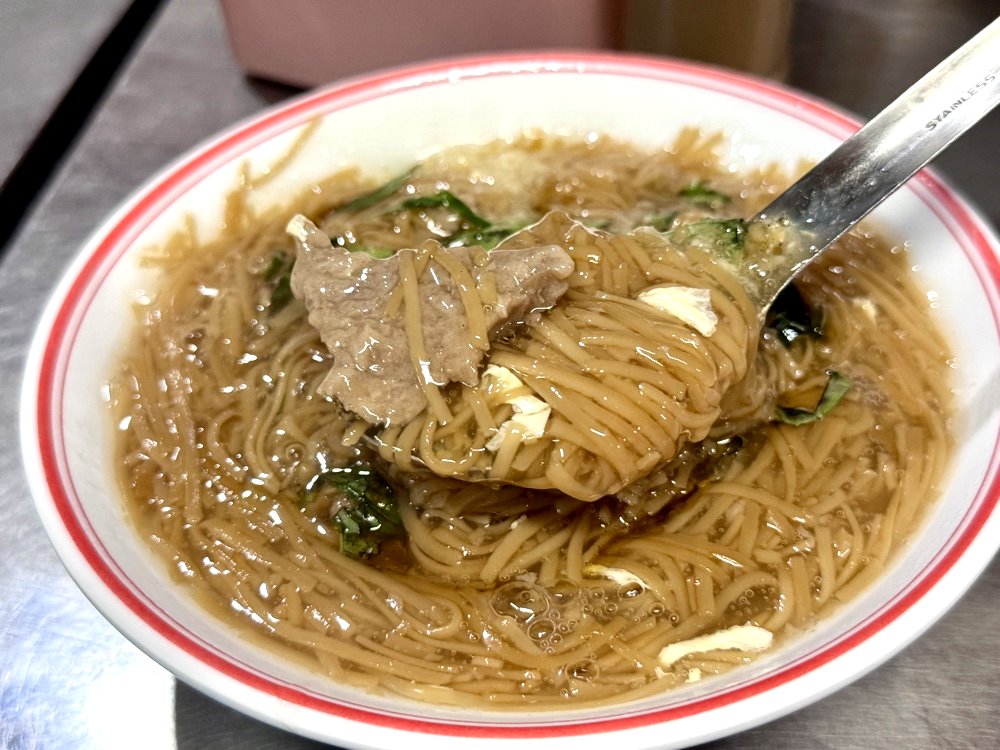 【寶島蚵仔麵線】台中第三市場美食推薦，蝦仁羹、蚵仔麵線太晚來就吃不到