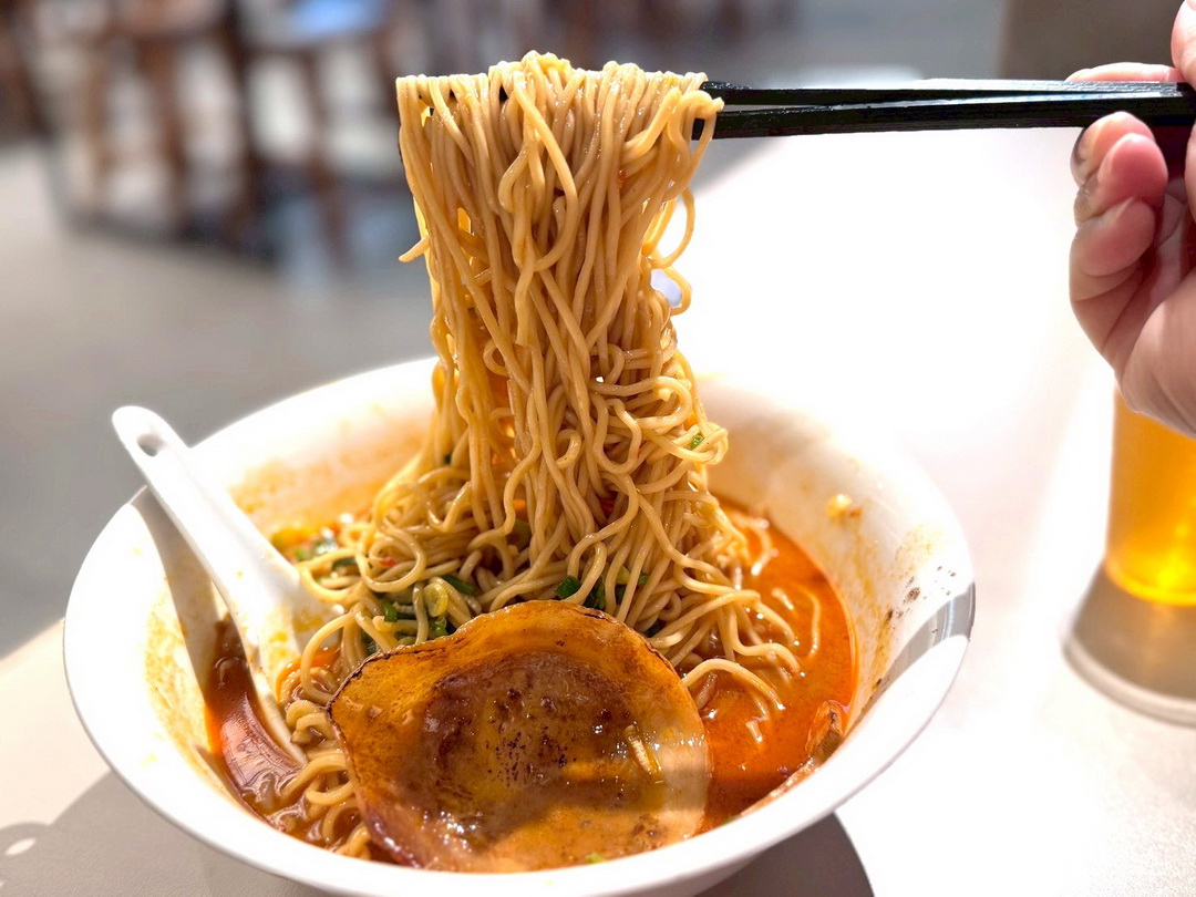 【橫濱拉麵】南投埔里在地人推薦濃郁系拉麵!內用飲料暢飲、加麵免費,碗底還有隱藏驚喜! @猴屁的異想世界 【橫濱拉麵】南投埔里在地人推薦濃郁系拉麵!內用飲料暢飲、加麵免費,碗底還有隱藏驚喜! @猴屁的異想世界