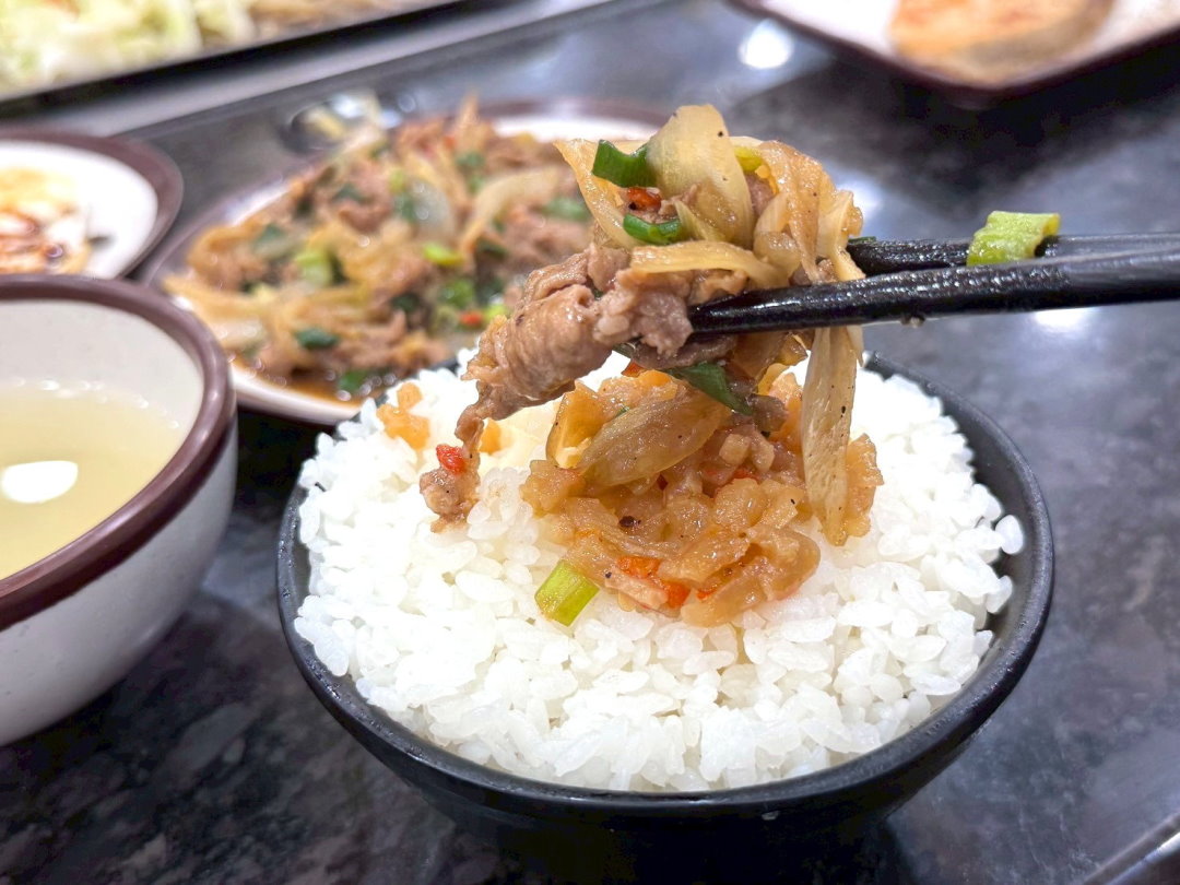 【大埔鐵板燒河南逢甲店】台中西屯美食推薦，青菜無限續加吃到飽，內用飲料熱湯喝到飽 @猴屁的異想世界
