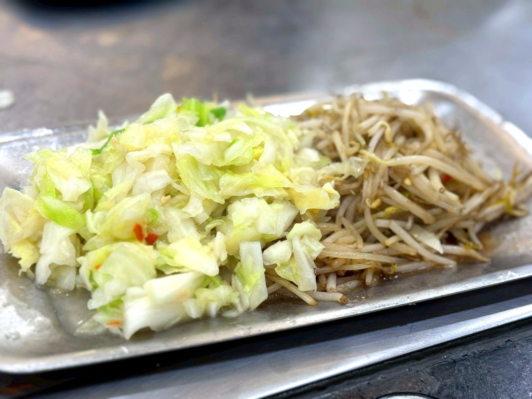 【大埔鐵板燒河南逢甲店】台中西屯美食推薦，青菜無限續加吃到飽，內用飲料熱湯喝到飽 @猴屁的異想世界