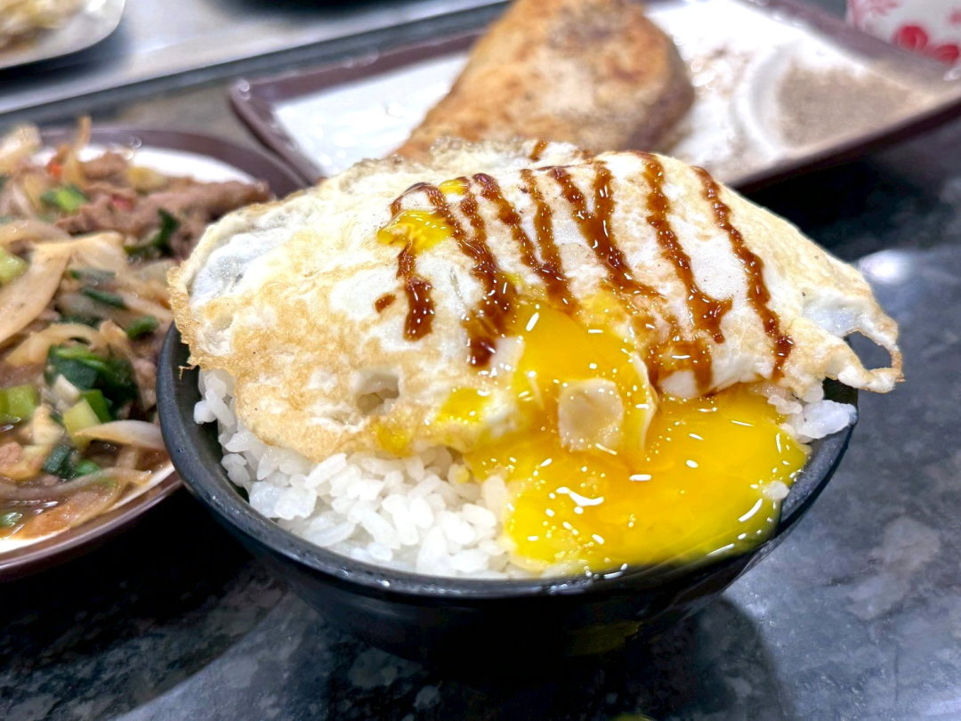 【大埔鐵板燒河南逢甲店】台中西屯美食推薦，青菜無限續加吃到飽，內用飲料熱湯喝到飽 @猴屁的異想世界