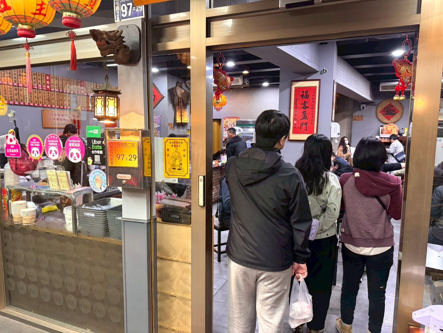 【小阿姨腳庫飯】台中西屯美食推薦，排隊人氣腳庫飯，滷肉肥而不膩超入味 @猴屁的異想世界