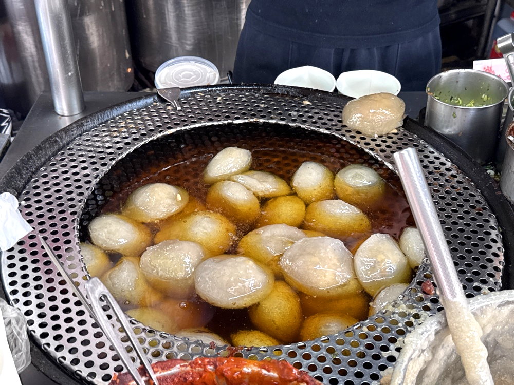 【正東山肉圓】超強脆皮肉圓外酥內Q，排隊人氣小吃必吃，台中東光市場美食