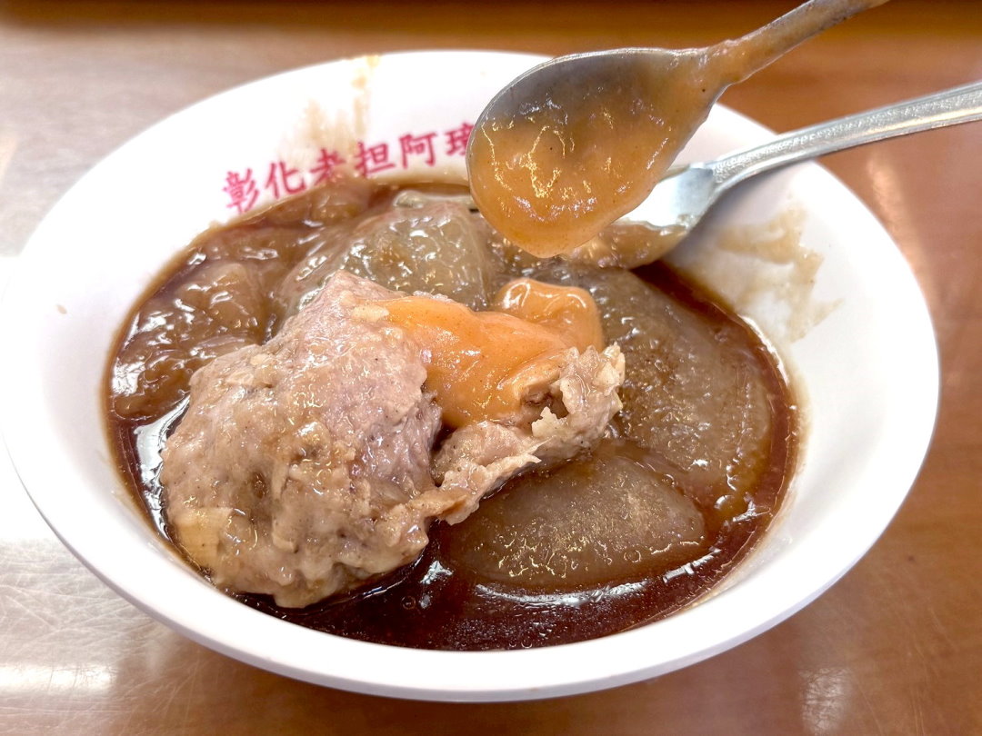 老担阿璋肉圓｜彰化美食推薦，在地排隊老店皮Q肉紮實，必吃經典肉圓，那些年電影取景地 @猴屁的異想世界