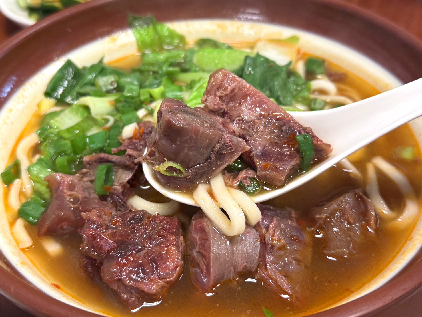 【清真館】台中老字號清真料理,必吃炭火酸白菜牛肉火鍋、牛肉麵與牛肉鍋貼 @猴屁的異想世界 【清真館】台中老字號清真料理,必吃炭火酸白菜牛肉火鍋、牛肉麵與牛肉鍋貼 @猴屁的異想世界