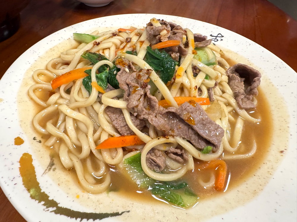 【清真館】台中老字號清真料理,必吃炭火酸白菜牛肉火鍋、牛肉麵與牛肉鍋貼 @猴屁的異想世界 【清真館】台中老字號清真料理,必吃炭火酸白菜牛肉火鍋、牛肉麵與牛肉鍋貼 @猴屁的異想世界