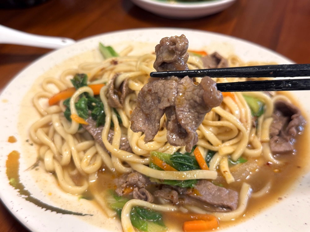 【清真館】台中老字號清真料理,必吃炭火酸白菜牛肉火鍋、牛肉麵與牛肉鍋貼 @猴屁的異想世界 【清真館】台中老字號清真料理,必吃炭火酸白菜牛肉火鍋、牛肉麵與牛肉鍋貼 @猴屁的異想世界