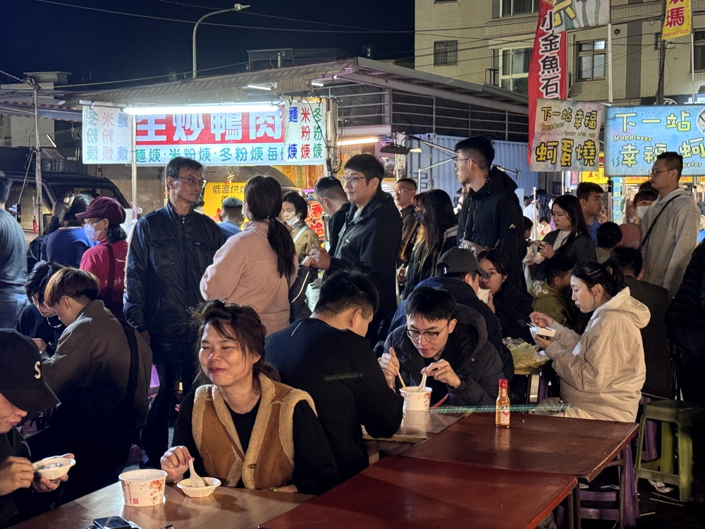 【精誠夜市生炒鴨肉羹】在地人推薦生炒鴨肉羹焦香十足,銅板價60元,彰化美食推薦 @猴屁的異想世界 【精誠夜市生炒鴨肉羹】在地人推薦生炒鴨肉羹焦香十足,銅板價60元,彰化美食推薦 @猴屁的異想世界