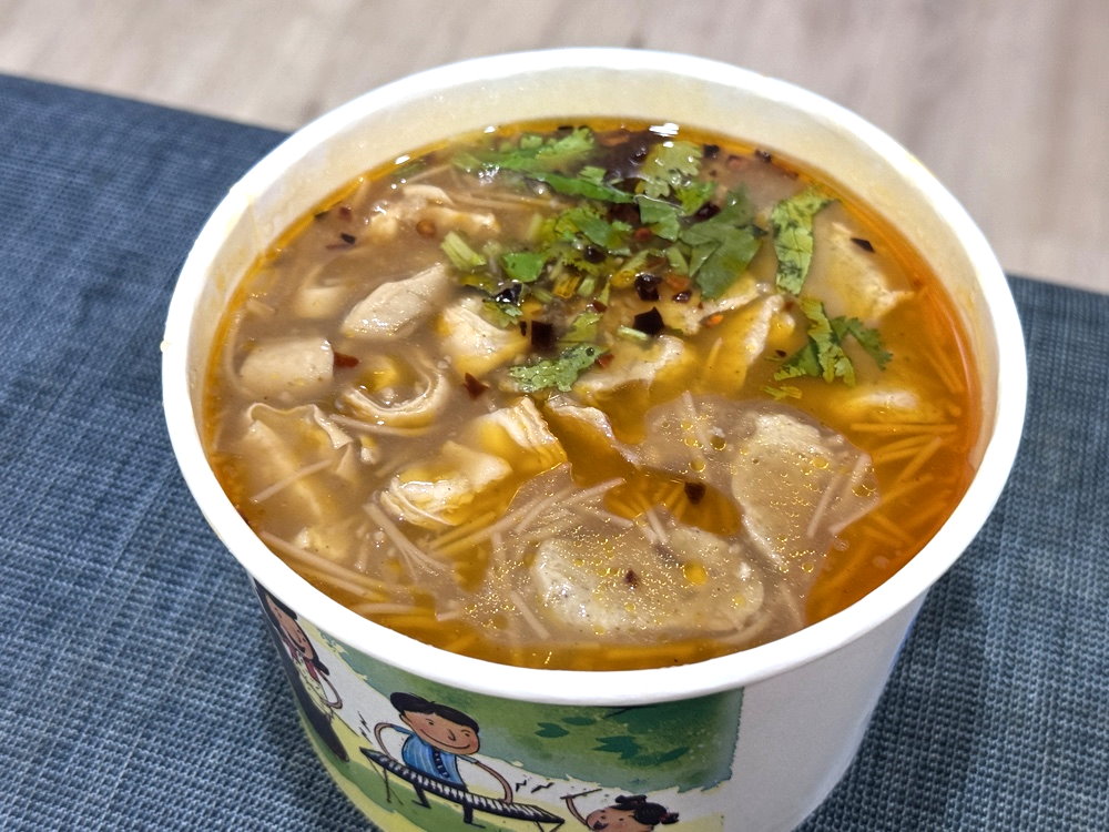 【劉記麵線】在地人激推大腸蚵仔麵線,料多味濃排隊必吃,台中西屯逢甲夜市美食 @猴屁的異想世界 【劉記麵線】在地人激推大腸蚵仔麵線,料多味濃排隊必吃,台中西屯逢甲夜市美食 @猴屁的異想世界