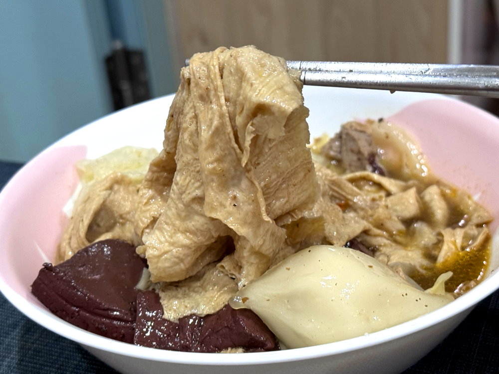 【西屯寶慶街10元滷味】月底救星10元滷味,超佛心銅板價滷味,平價宵夜吃超飽,台中西屯美食推薦 @猴屁的異想世界 【西屯寶慶街10元滷味】月底救星10元滷味,超佛心銅板價滷味,平價宵夜吃超飽,台中西屯美食推薦 @猴屁的異想世界