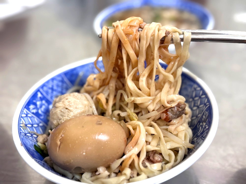 【阿有麵店】在地人激推南屯老街古早味麵店,餛飩湯必點平價大碗高CP值,台中南屯美食推薦 @猴屁的異想世界 【阿有麵店】在地人激推南屯老街古早味麵店,餛飩湯必點平價大碗高CP值,台中南屯美食推薦 @猴屁的異想世界