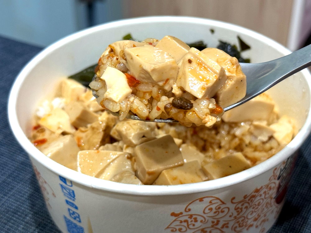 【A米炊飯】台中逢甲美食推薦,大火快炒炒飯香氣十足,麻婆豆腐飯只要50元,福星路銅板小吃 @猴屁的異想世界 【A米炊飯】台中逢甲美食推薦,大火快炒炒飯香氣十足,麻婆豆腐飯只要50元,福星路銅板小吃 @猴屁的異想世界