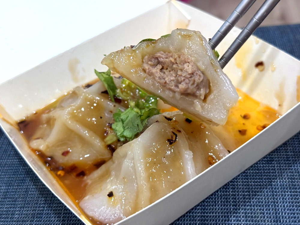 【劉記麵線】在地人激推大腸蚵仔麵線,料多味濃排隊必吃,台中西屯逢甲夜市美食 @猴屁的異想世界 【劉記麵線】在地人激推大腸蚵仔麵線,料多味濃排隊必吃,台中西屯逢甲夜市美食 @猴屁的異想世界