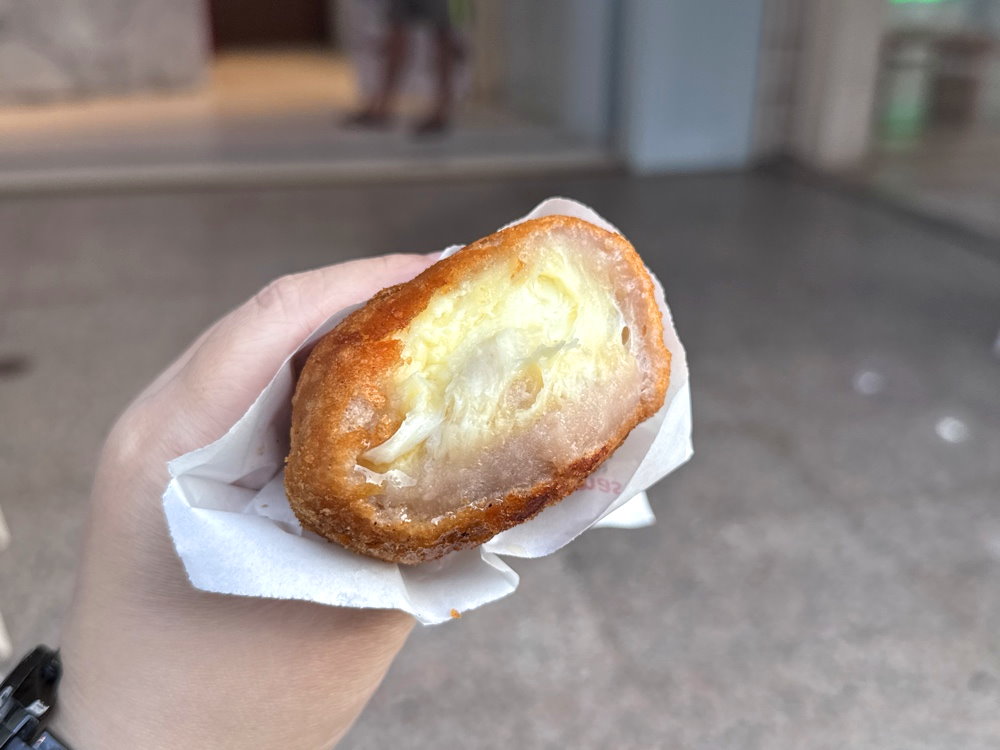 【大甲芋香包】台中大甲美食推薦，蔣公路人氣小吃，爆漿起司芋泥包必吃 @猴屁的異想世界