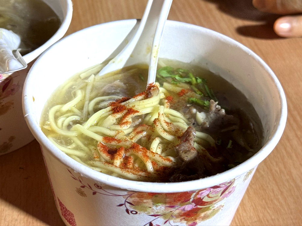 【精誠夜市生炒鴨肉羹】在地人推薦生炒鴨肉羹焦香十足,銅板價60元,彰化美食推薦 @猴屁的異想世界 【精誠夜市生炒鴨肉羹】在地人推薦生炒鴨肉羹焦香十足,銅板價60元,彰化美食推薦 @猴屁的異想世界