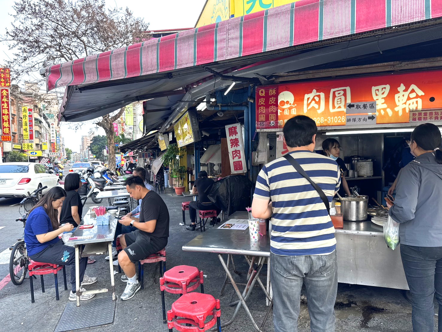 【正東山肉圓】超強脆皮肉圓外酥內Q,排隊人氣小吃必吃,台中東光市場美食 @猴屁的異想世界 【正東山肉圓】超強脆皮肉圓外酥內Q,排隊人氣小吃必吃,台中東光市場美食 @猴屁的異想世界