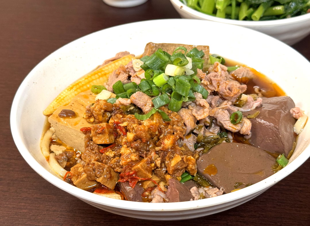 【王將藥燉排骨美德店】藥燉排骨份量超多必吃,滷肉飯邪惡銷魂宵夜首選,台中北區美食推薦 @猴屁的異想世界 【王將藥燉排骨美德店】藥燉排骨份量超多必吃,滷肉飯邪惡銷魂宵夜首選,台中北區美食推薦 @猴屁的異想世界