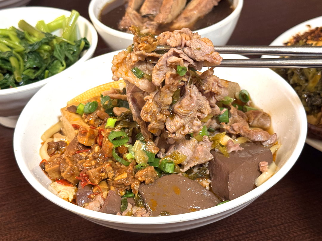 【王將藥燉排骨美德店】藥燉排骨份量超多必吃,滷肉飯邪惡銷魂宵夜首選,台中北區美食推薦 @猴屁的異想世界 【王將藥燉排骨美德店】藥燉排骨份量超多必吃,滷肉飯邪惡銷魂宵夜首選,台中北區美食推薦 @猴屁的異想世界