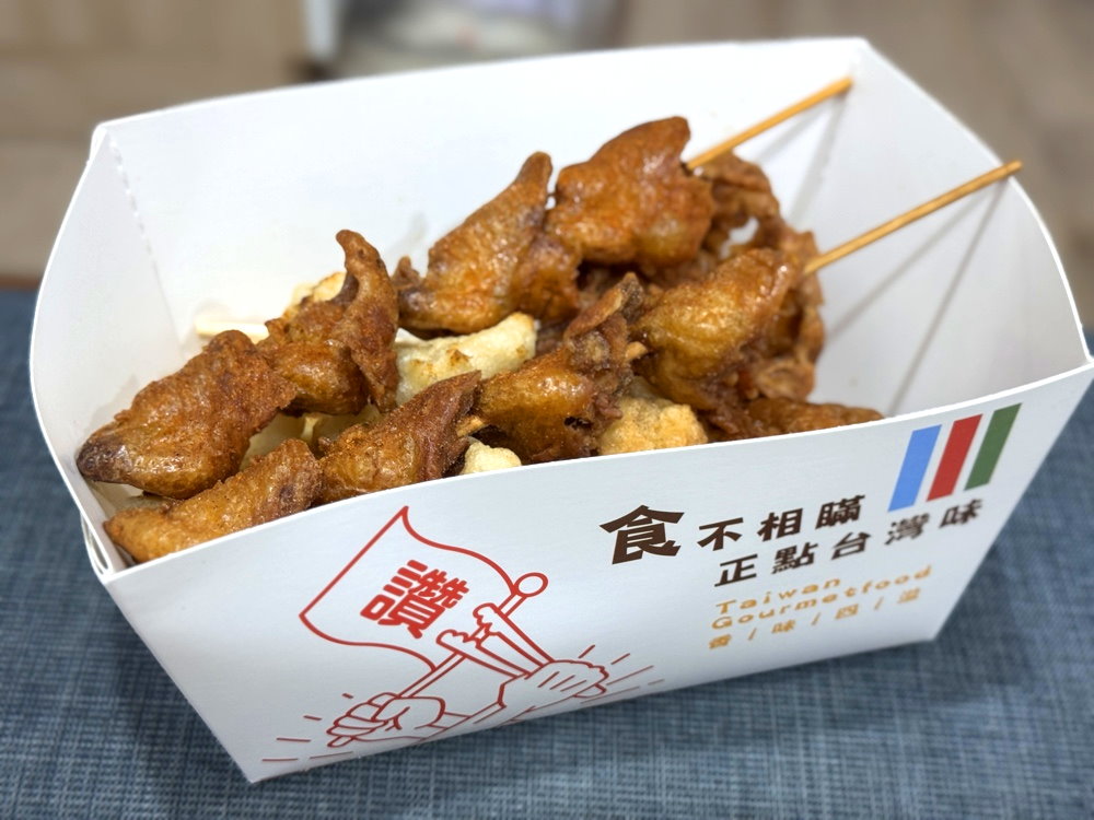 【水湳鹹酥雞】一週只開三天的炸物店，在地人從小吃到大，魷魚酥＋雞排必點，台中水湳美食推薦 @猴屁的異想世界
