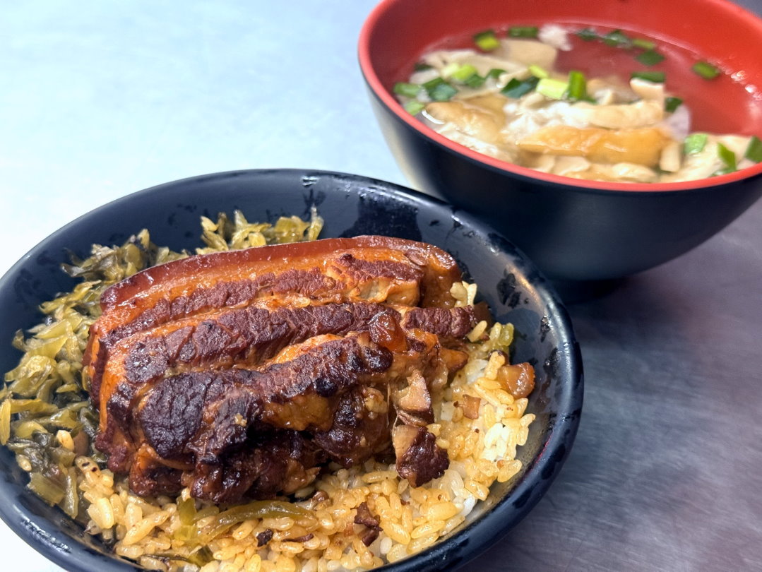 【肉燥兄弟】台中深夜美食,超銷魂爌肉飯,滷汁加酸菜絕配必吃人氣小吃,西屯美食推薦 @猴屁的異想世界 【肉燥兄弟】台中深夜美食,超銷魂爌肉飯,滷汁加酸菜絕配必吃人氣小吃,西屯美食推薦 @猴屁的異想世界