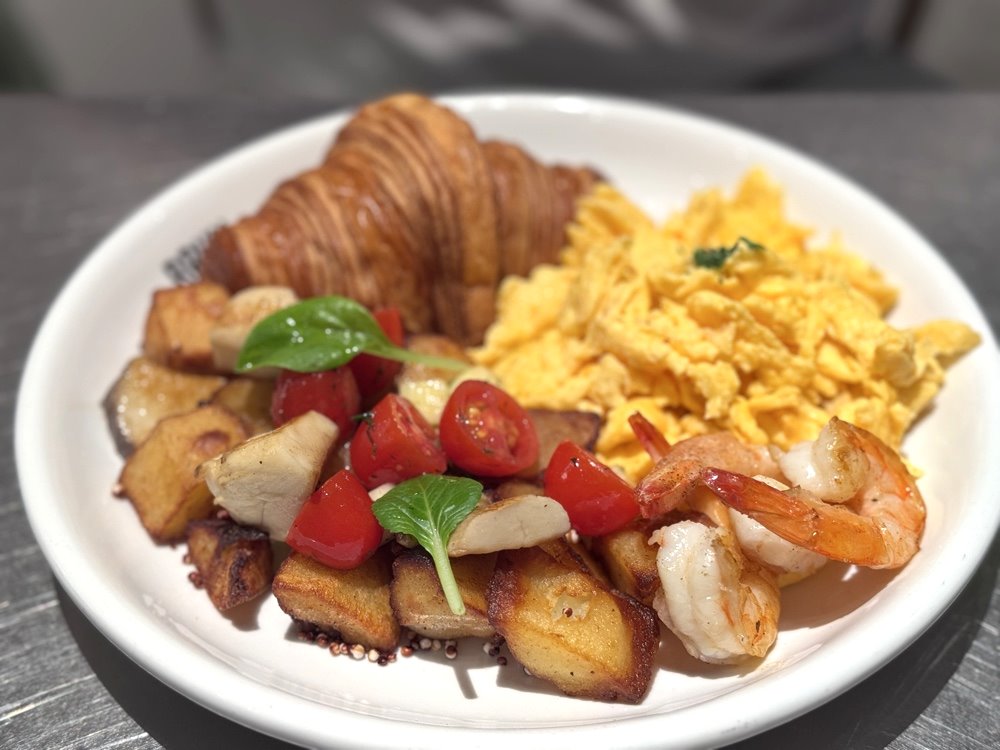 【BRUN不然板橋店】台北人氣名店進駐板橋，班尼迪克蛋＋紅酒燉牛肉麵必吃，近板橋站 @猴屁的異想世界