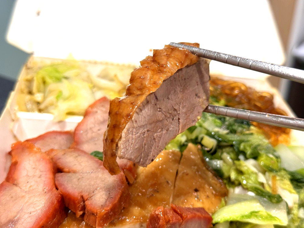 【燒臘教父中清店】肉量爆多的燒臘便當,內用熱湯喝到飽高CP值必吃,台中北屯美食推薦 @猴屁的異想世界 【燒臘教父中清店】肉量爆多的燒臘便當,內用熱湯喝到飽高CP值必吃,台中北屯美食推薦 @猴屁的異想世界