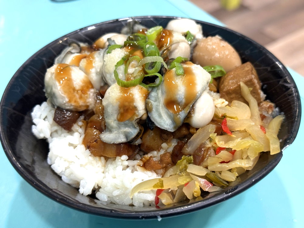 【哩賀家脆皮蚵仔煎】在地人推薦超酥脆蚵仔煎,鮮蚵魯肉飯超邪惡人氣小吃,台中美食推薦 @猴屁的異想世界 【哩賀家脆皮蚵仔煎】在地人推薦超酥脆蚵仔煎,鮮蚵魯肉飯超邪惡人氣小吃,台中美食推薦 @猴屁的異想世界