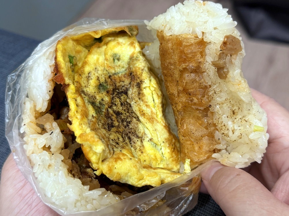 【漢口飯糰】超人氣排隊早餐飯糰只要50元料多到爆,在地人推薦必吃,台中漢口路美食 @猴屁的異想世界 【漢口飯糰】超人氣排隊早餐飯糰只要50元料多到爆,在地人推薦必吃,台中漢口路美食 @猴屁的異想世界