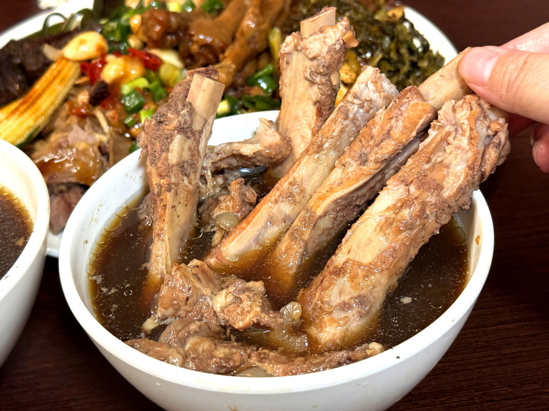 【王將藥燉排骨美德店】藥燉排骨份量超多必吃,滷肉飯邪惡銷魂宵夜首選,台中北區美食推薦 @猴屁的異想世界 【王將藥燉排骨美德店】藥燉排骨份量超多必吃,滷肉飯邪惡銷魂宵夜首選,台中北區美食推薦 @猴屁的異想世界
